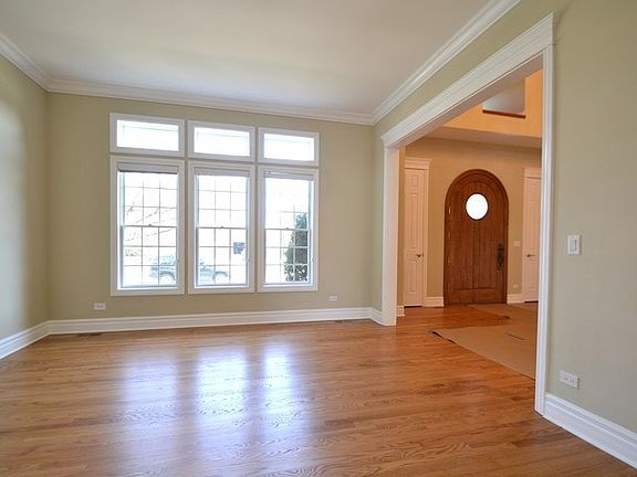 3rd image of 9614 S Hamlin Ave