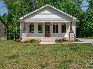 1012 W Carroll St, Cherryville, NC 28021