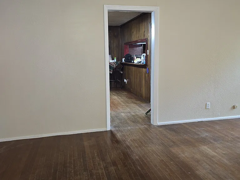 living room entry to formal dining