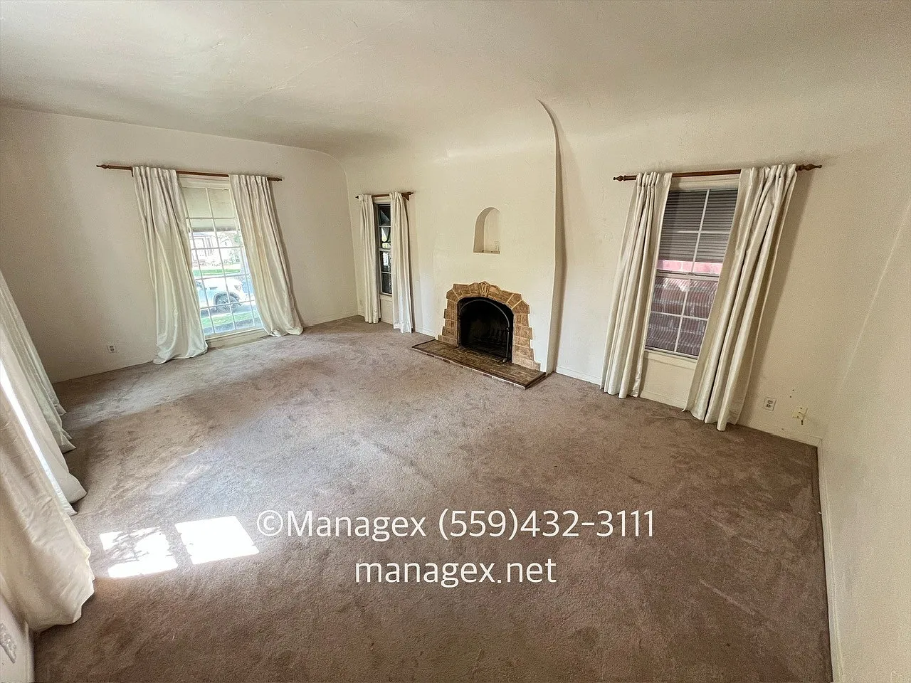405 E Brown Ave — Photo 3
