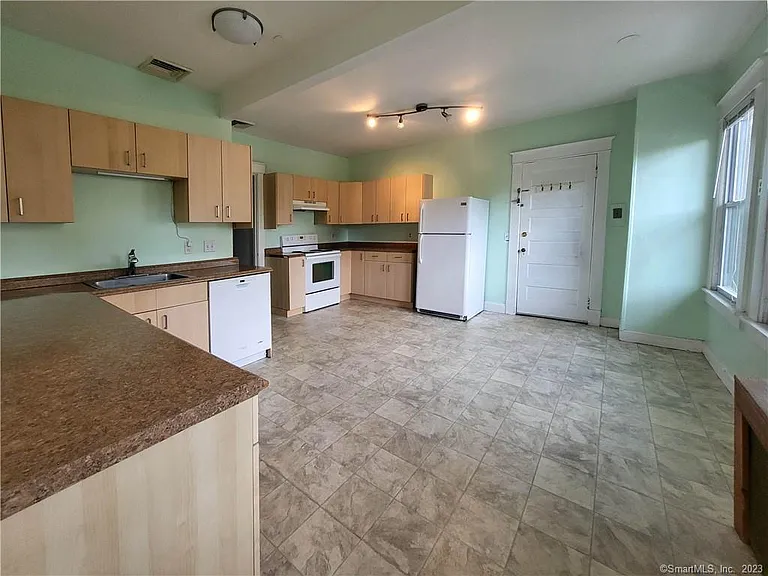 805 Edgewood Ave #2 — Photo 5