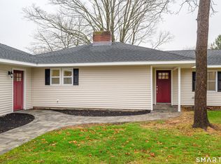 284 Chestnut Tree Hill Rd, Oxford, CT 06478