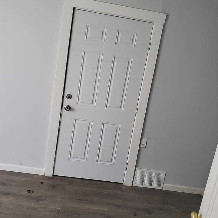 1st image of 4321 E 142nd St