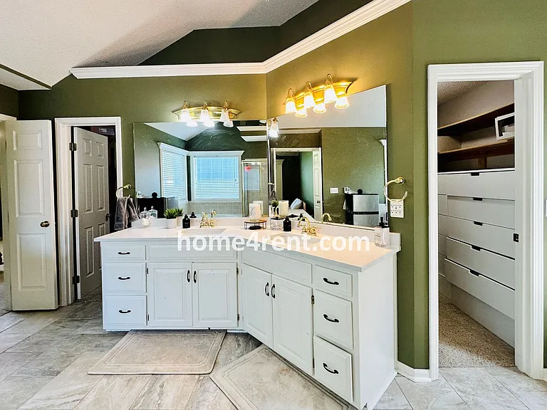 12648 S Hallet St — Photo 36