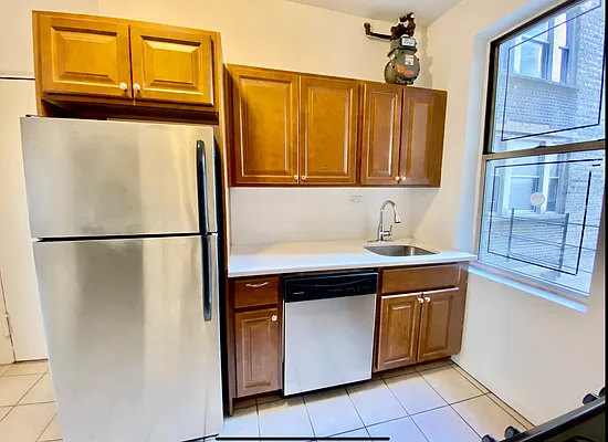 Rented by A&E Real Estate Management | media 6