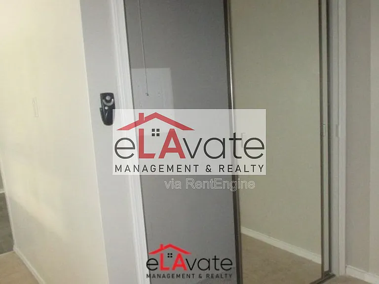 10822 Ventura Blvd #6 — Photo 6