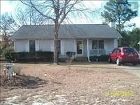 122 Tarparlin Dr, Lexington, SC 29073