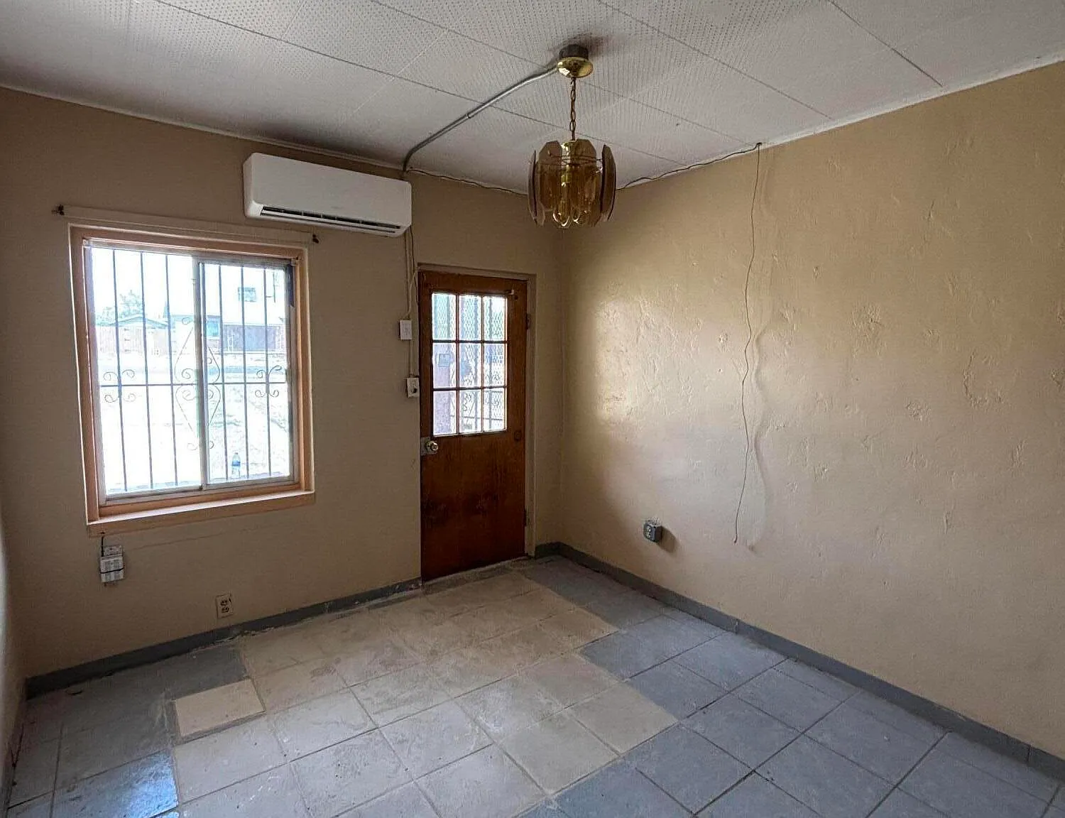 1 bed, 1.0 bath, 586 sqft, $700 — Photo 3