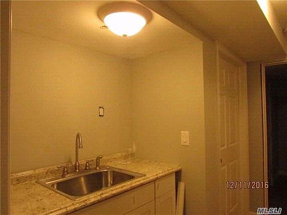 5th image of 57 Oakdale Ave