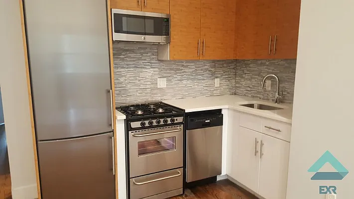 Rented by EXR | media 14