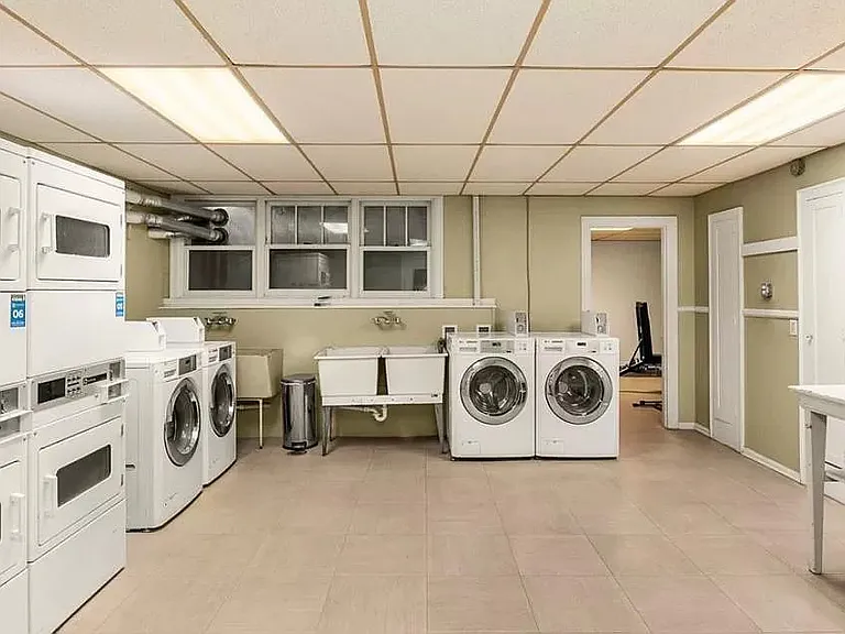Laundry (shared in-building)