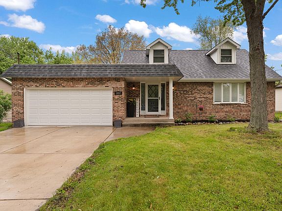 2nd image of 1057 Woodland Ct