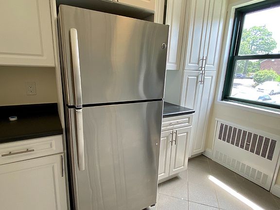 2nd image of 81 Beacon Hill Dr #1D1