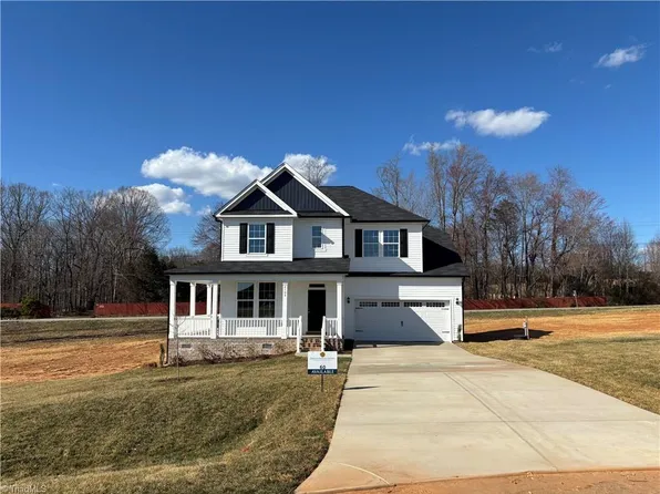 2103 Dock Ridge Dr, Stokesdale, NC 27357