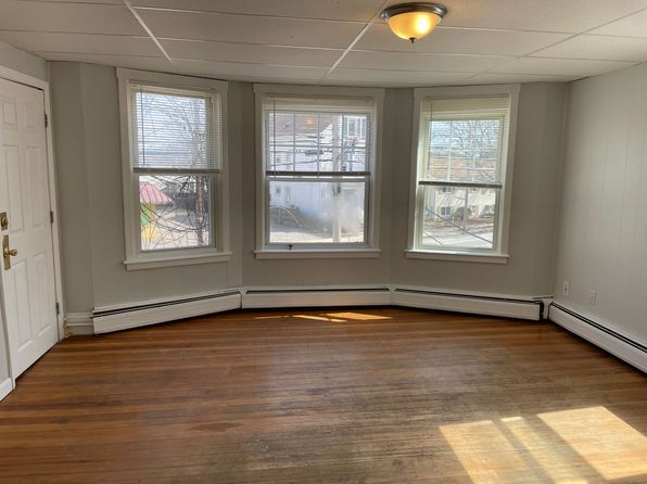 442 Smithfield Ave FLOOR 1