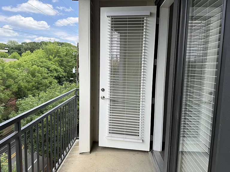 915 Glenwood Apartments on the Beltline — Photo 97