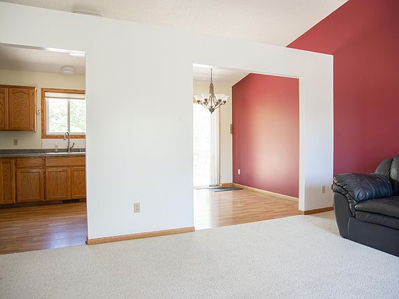 3rd image of 4433 57th St NW