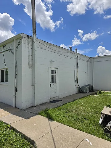 5612 S Illinois Rte #31-E Photo 1