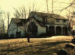 32 Seventy Acres Rd, Redding, CT 06896