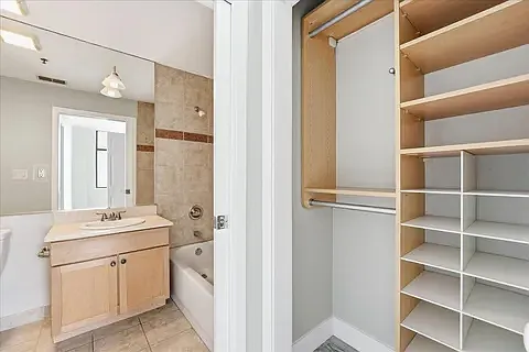 610 Newark St — Photo 8