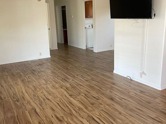 3rd image of 3210 Santa Maria Way Space 28