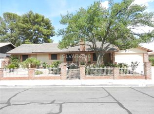 1112 Oak Tree Ln, Las Vegas, NV 89108