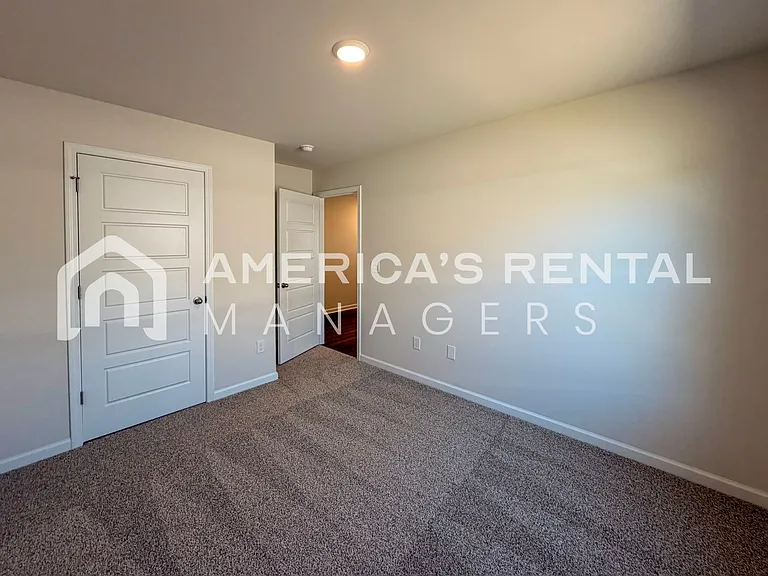 113 Jonboy Ave — Photo 14