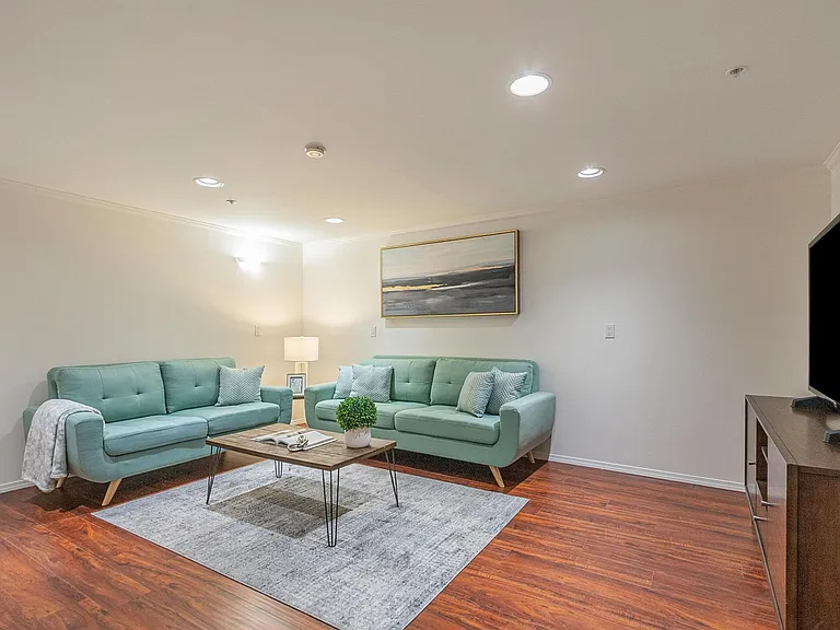 441 Camille Cir #12 — Photo 31