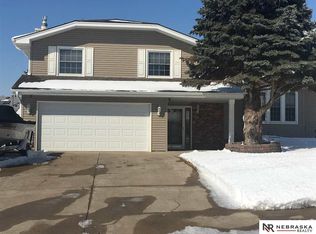 13428 Grover St, Omaha, NE 68144