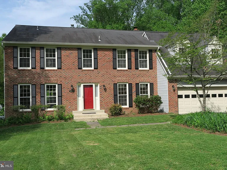 10295 Dunn Meadow Rd — Photo 1