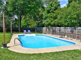 832 Doe Run Dr, Chesapeake, VA 23322