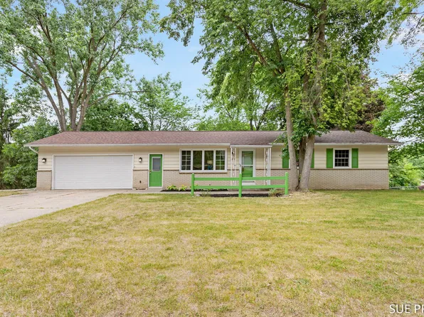 2611 Wabash Dr NE, Grand Rapids, MI 49525