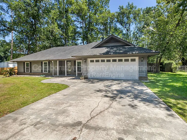 200 Hermitage Dr — Photo 2