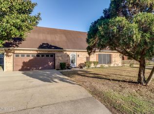 2616 Gina St, Pascagoula, MS 39581