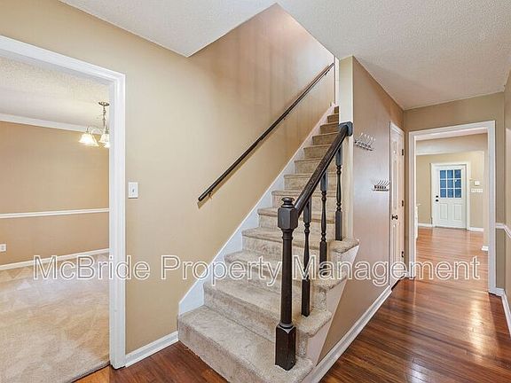 5th image of 539 Hunterdale Rd