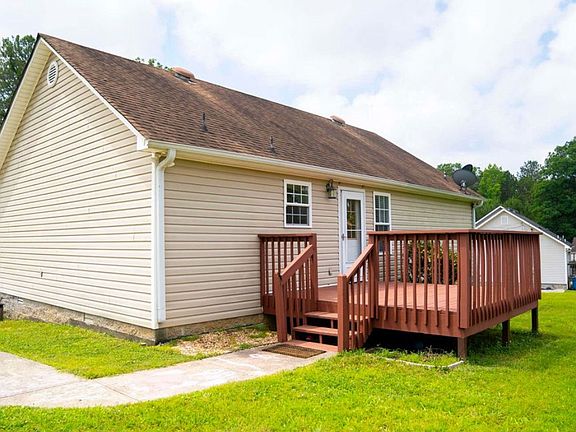 3rd image of 2029 Armstrong Loop