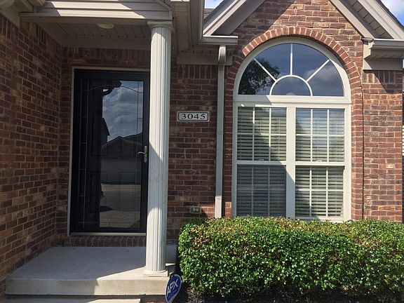 2nd image of 3045 New River Pl