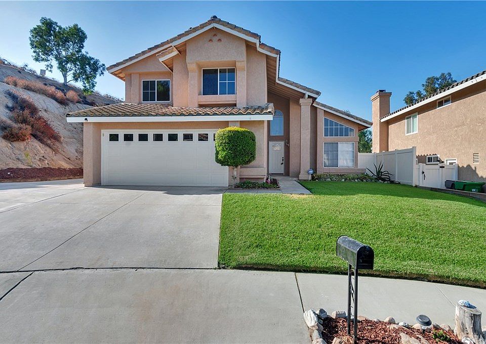 1st image of 2634 Ladera Cir