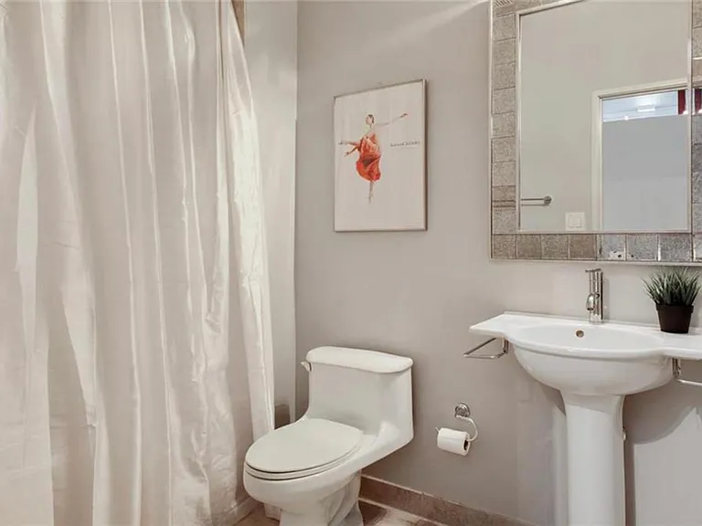 522 Locust Ln #103 — Photo 11