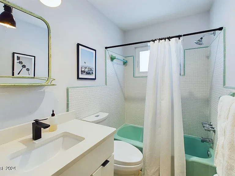 1445 Bayshore Dr — Photo 19