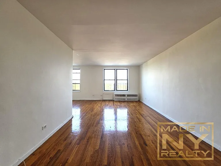 1625 Rockaway Pkwy #N7 — Photo 3