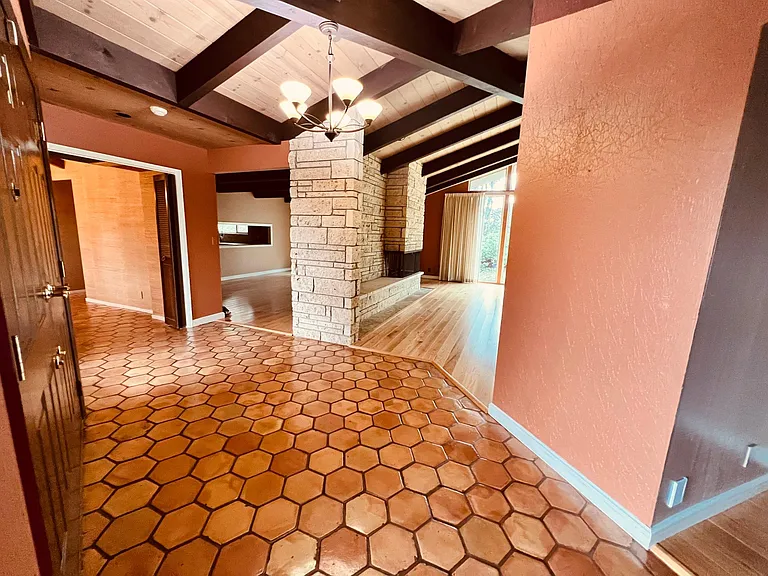 7757 Country Ln — Photo 15
