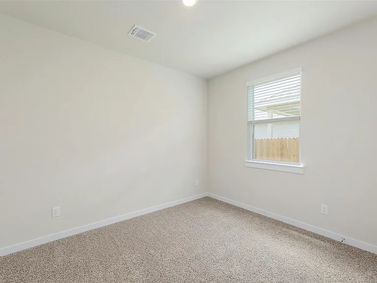 512 Clearlake Dr — Photo 24