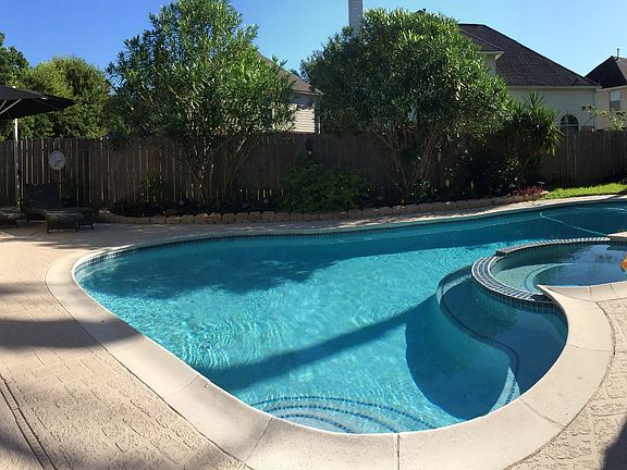 2nd image of 16534 Lacey Ln