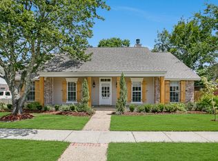 8433 Oak Creek Dr, Baton Rouge, LA 70810