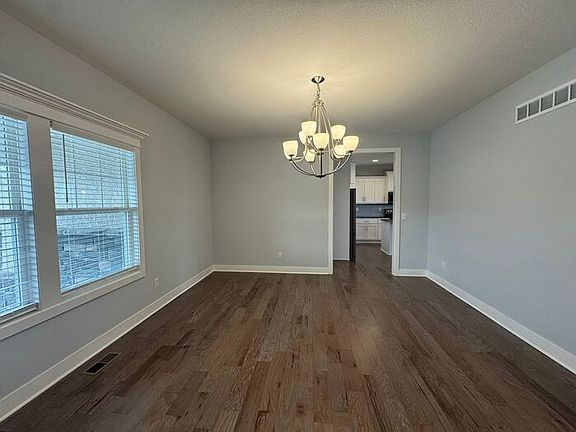 5th image of 8111 N Sycamore Ave