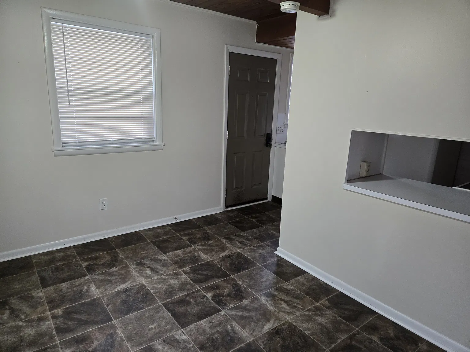 2 bed, $1,395 — Photo 4