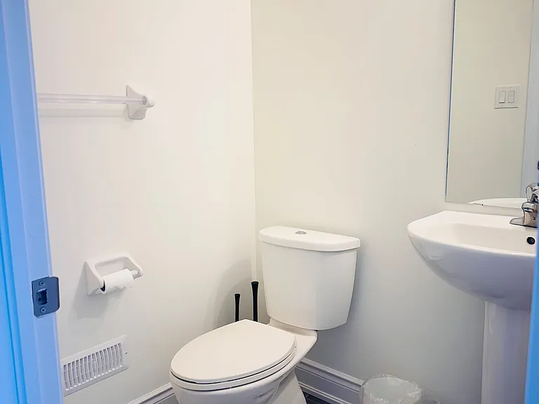 255 Tennant Cir — Photo 23
