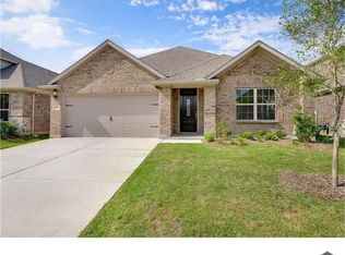 1628 Gold Mine Trl, Aubrey, TX 76227