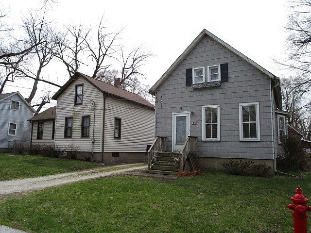 1st image of 125 E 157th St